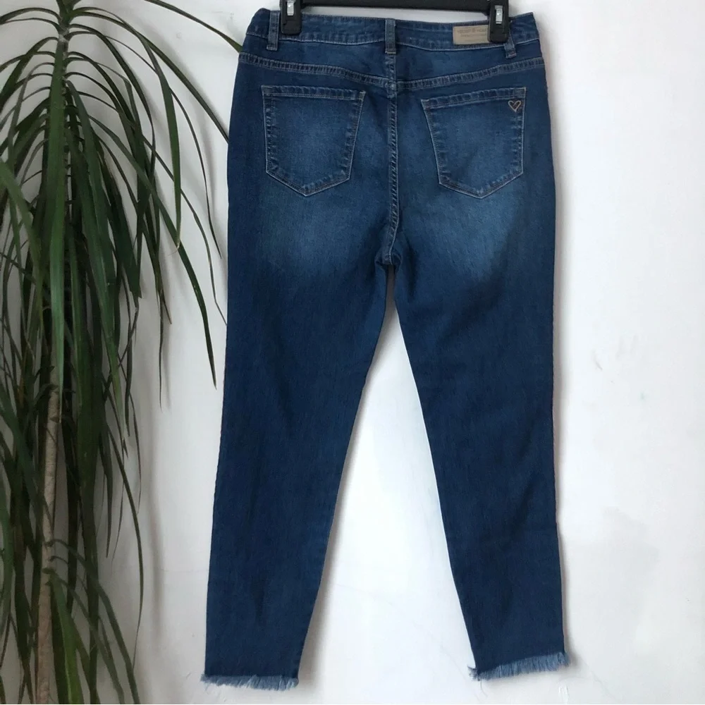 VELVET HEART DENIM Women’s Jeans Frayed Hem Size 29